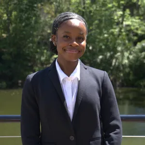 Manuella Souck headshot